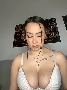 deliaroyal online show from 02/08/25, 11:44