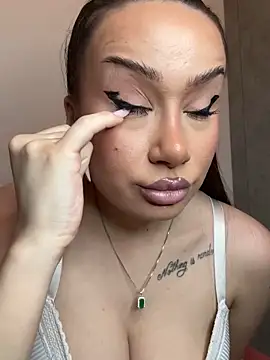 deliaroyal online show from 03/02/25, 04:21