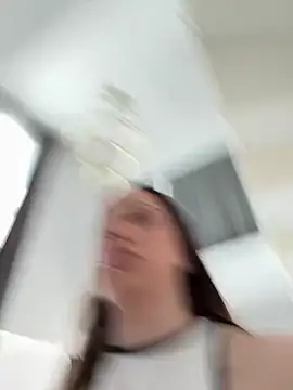 deliaroyal online show from 03/05/25, 01:06