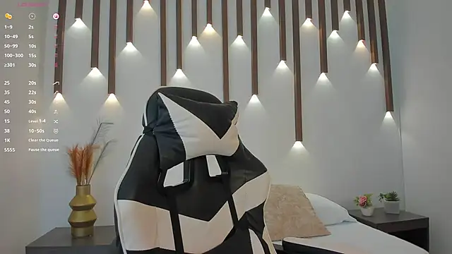 megan cooper28 online show from 10/09/25, 09:13