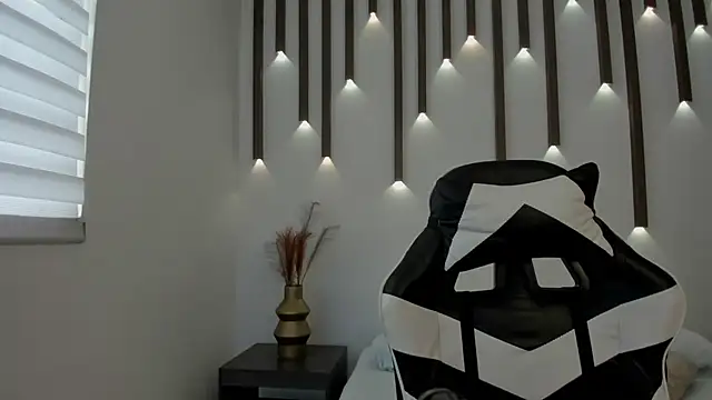 megan cooper28 online show from 11/13/25, 07:02