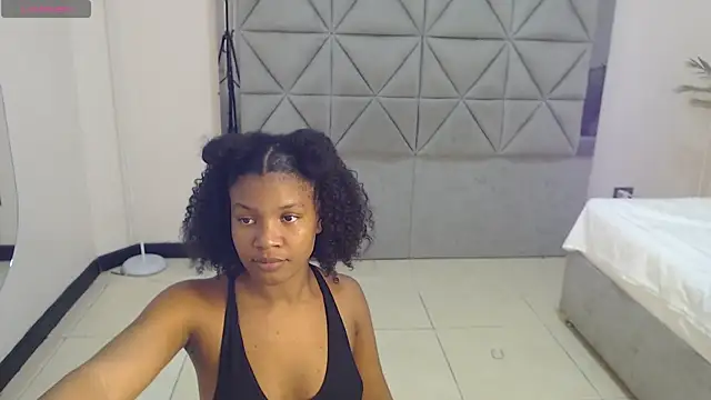 genesis moretz online show from 04/21/26, 07:36