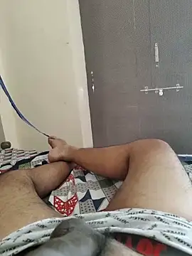 Snapshot of Ashish02345 chatting on 11/06/25, 08:59 Ashish02345 online show from 11/06/25, 08:59