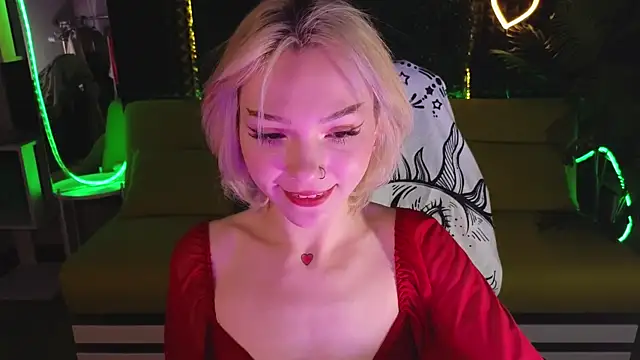 SandraBoyl online show from 01/13/25, 01:23