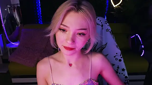 SandraBoyl online show from 01/15/25, 01:02