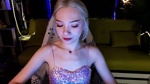 SandraBoyl online show from 01/19/25, 01:43