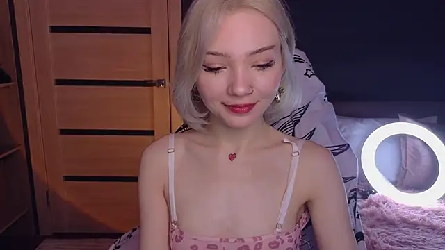 SandraBoyl online show from 01/24/25, 01:13