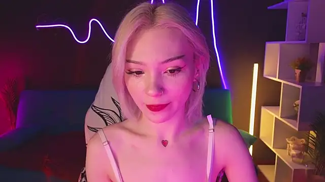 SandraBoyl online show from 01/26/25, 01:09