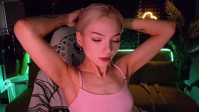 SandraBoyl online show from 03/20/25, 01:13