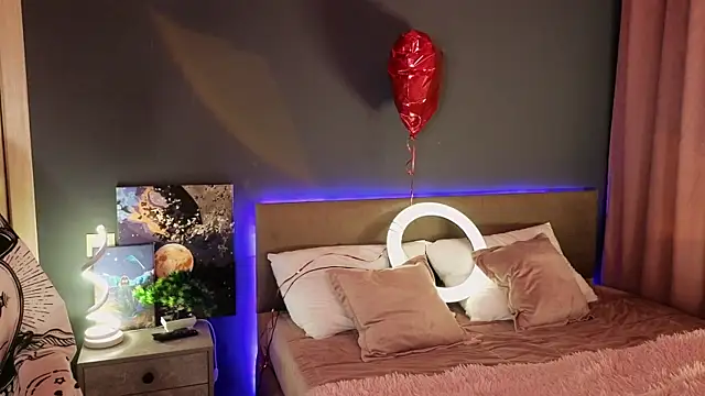 SandraBoyl online show from 03/22/25, 01:11