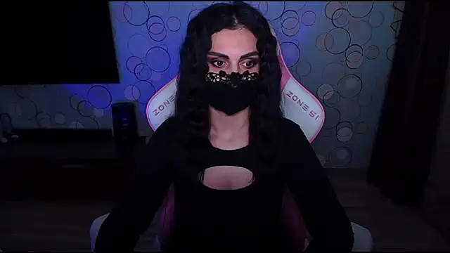 Snapshot of __Yasmina__ chatting on 05/21/26, 04:52 Yasmina online show from 05/21/26, 04:52