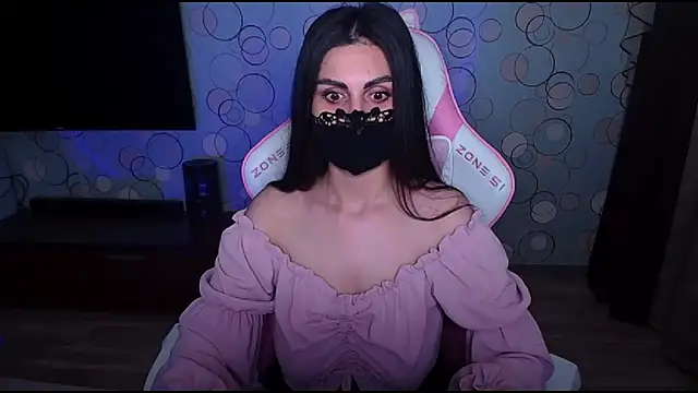 Snapshot of __Yasmina__ chatting on 07/04/26, 04:40 Yasmina online show from 07/04/26, 04:40