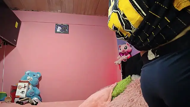 Snapshot of bad_couple_sex chatting on 12/03/24, 03:11 bad couple sex online show from 12/03/24, 03:11