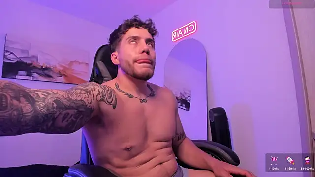 Snapshot of LucianSinclair chatting on 12/07/24, 12:52 LucianSinclair online show from 12/07/24, 12:52