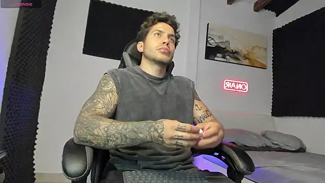 LucianSinclair online show from 11/06/25, 01:28