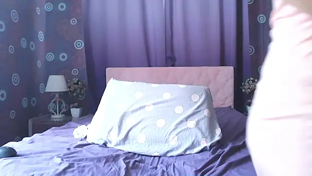 Snapshot of SquirtyAlice chatting on 06/12/26, 10:58 SquirtyAlice online show from 06/12/26, 10:58