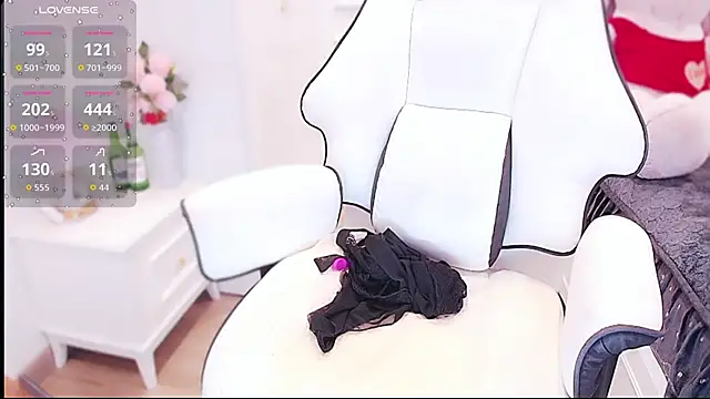 PimChanOK online show from 10/08/25, 12:47