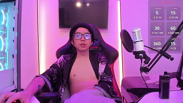 wexlee7 online show from 02/03/25, 09:52