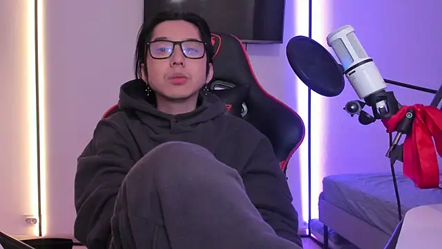 wexlee7 online show from 10/18/25, 02:14