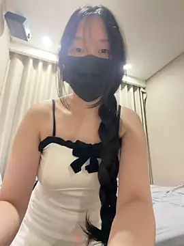 Snapshot of MEOW_MEO chatting on 04/23/26, 04:09 MEOW MEO online show from 04/23/26, 04:09