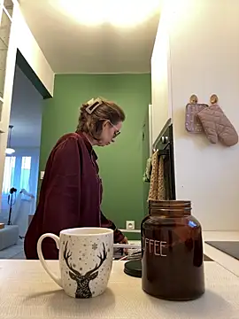 Snapshot of Hii_Lolla chatting on 12/10/24, 09:33 Hii Lolla online show from 12/10/24, 09:33