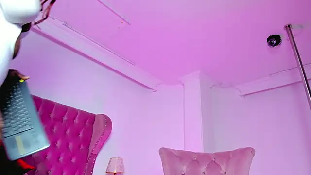 AnnieWestly online show from 01/18/25, 12:26