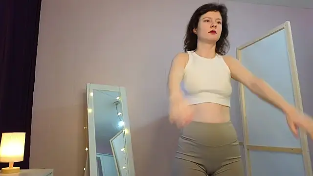 Snapshot of Dana_Magicall chatting on 03/05/25, 08:32 Dana Magicall online show from 03/05/25, 08:32