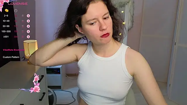 Snapshot of Dana_Magicall chatting on 10/06/25, 11:51 Dana Magicall online show from 10/06/25, 11:51