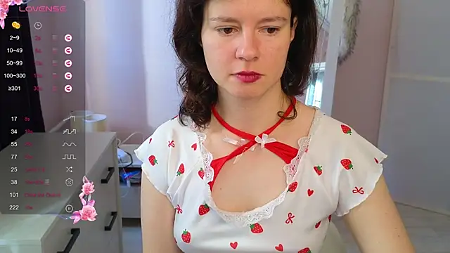 Snapshot of Dana_Magicall chatting on 10/09/25, 08:12 Dana Magicall online show from 10/09/25, 08:12