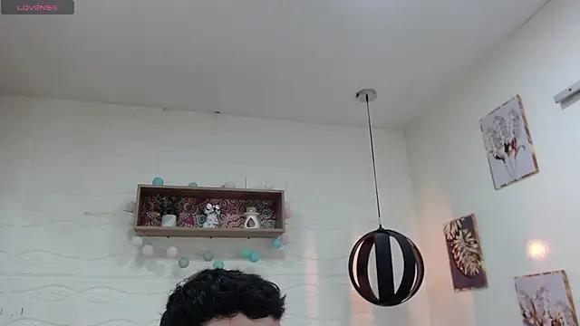 Snapshot of DmitriSanders chatting on 02/10/25, 08:42 DmitriSanders online show from 02/10/25, 08:42