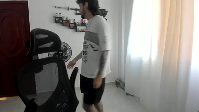 DmitriSanders online show from 06/10/26, 02:49
