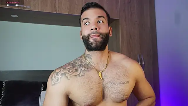 MarkHazze online show from 10/10/25, 05:34