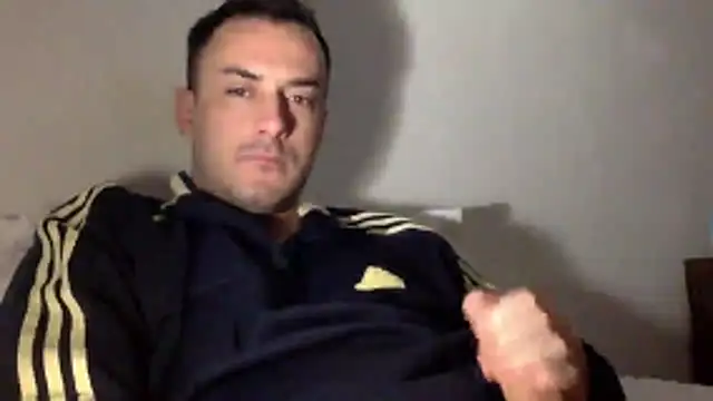 Snapshot of mainnrd chatting on 11/02/25, 06:16 mainnrd online show from 11/02/25, 06:16