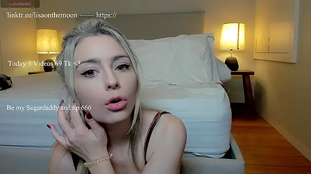 Lisaonthemoon online show from 11/13/25, 04:06