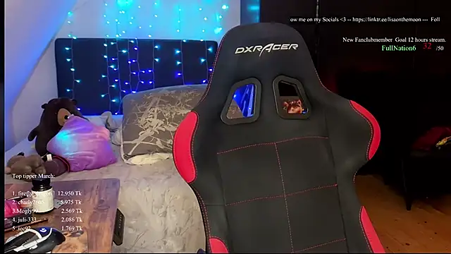 Lisaonthemoon online show from 03/17/26, 08:45