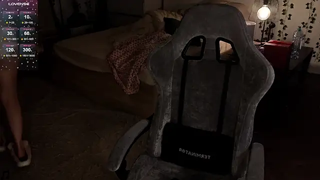 Megan  Hart online show from 01/16/25, 10:02