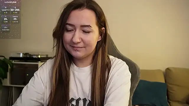 Megan  Hart online show from 10/01/25, 09:26