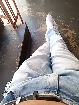 dredre1069 online show from 12/23/24, 05:11