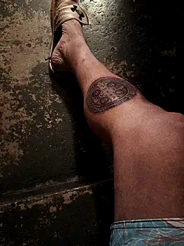 dredre1069 online show from 04/14/26, 01:55