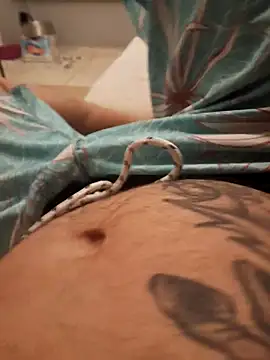 dredre1069 online show from 04/15/26, 01:23