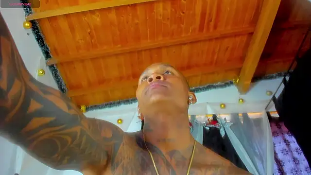 esteveen ortegas  online show from 02/11/26, 04:23