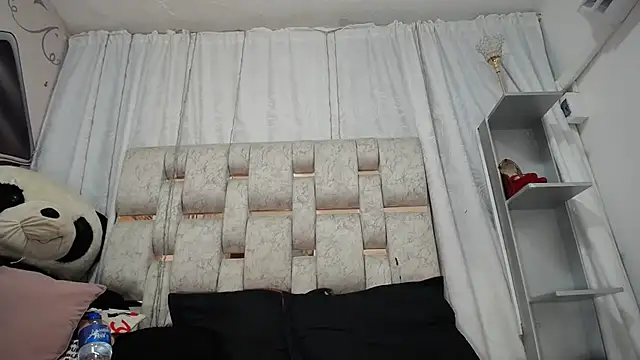 KEYRA-MILLER- online show from 03/21/26, 01:43