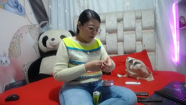 KEYRA-MILLER- online show from 04/01/26, 02:45