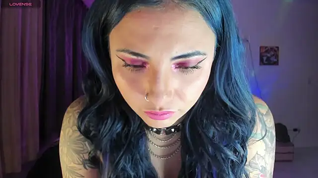 black wiidow online show from 04/22/26, 06:05