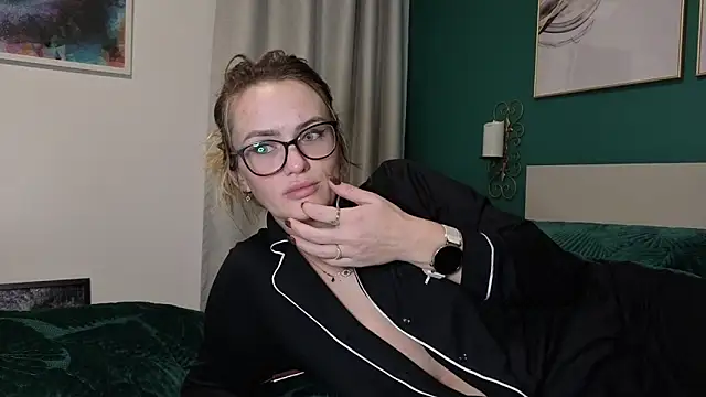 hotjessyca online show from 11/26/25, 05:08