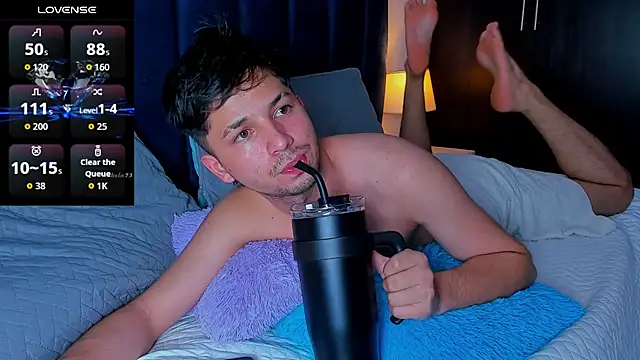 Issac james  online show from 12/01/25, 03:33