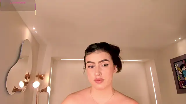 Snapshot of PaulinaSantos_ chatting on 07/20/26, 07:49 PaulinaSantos online show from 07/20/26, 07:49