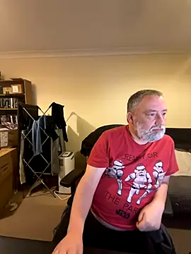 LondonTeffy online show from 11/28/25, 10:23