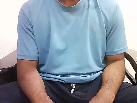 Snapshot of Sad_fuckerz chatting on 12/18/25, 05:57 Sad fuckerz online show from 12/18/25, 05:57