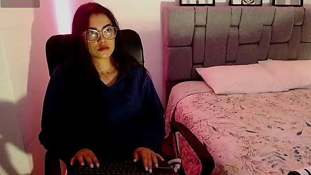 xia foxxy online show from 01/26/25, 06:07